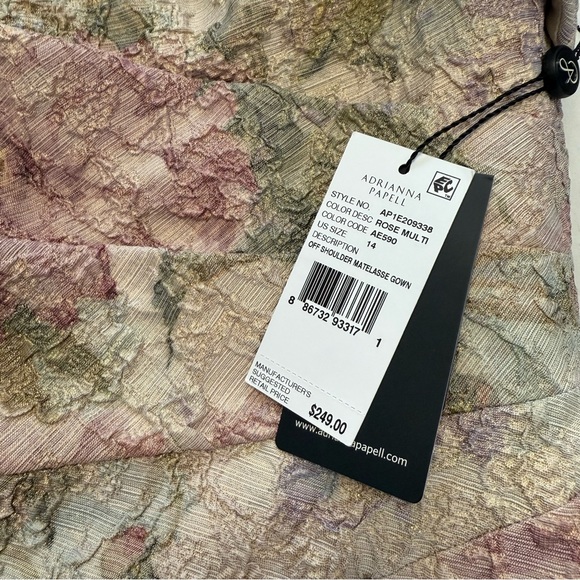 NWT. Adrianna Papell Women's Off Shoulder Matelasse Gown, - Picture 13 of 13